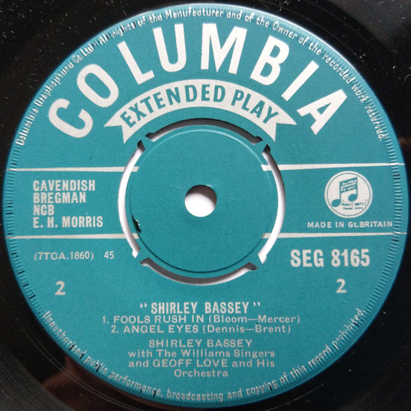 Shirley Bassey – Shirley Bassey (1961) – Foto 1