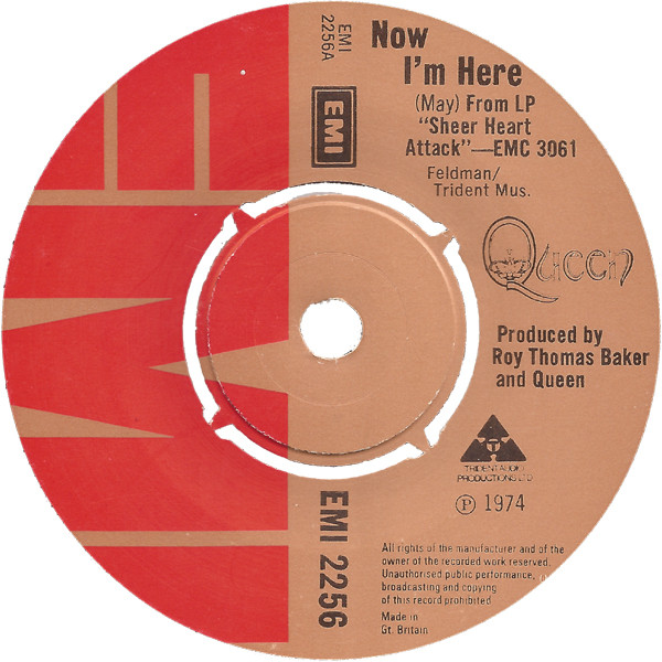Queen – Now I'm Here (1975) – Hoes