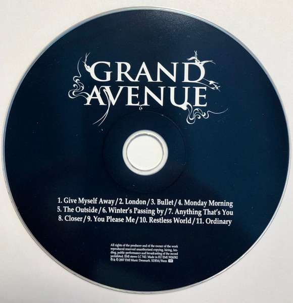 Grand Avenue – The Outside (2007) – Foto 1