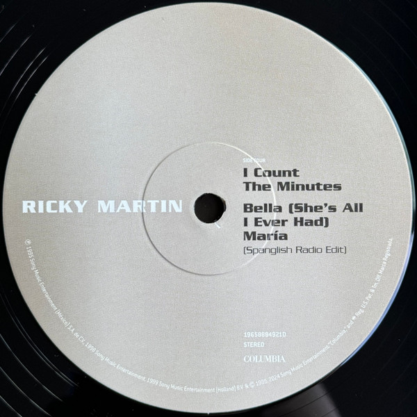 Ricky Martin – Ricky Martin (2024) – Hoes