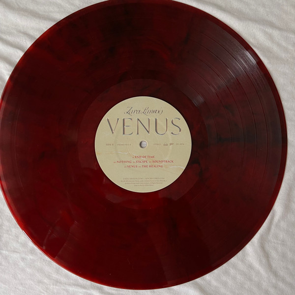 Zara Larsson – Venus (2024) – Foto 2