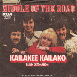 Middle Of The Road - Kailakee Kailako