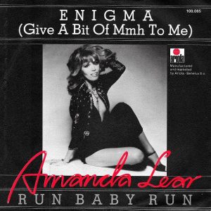 Amanda Lear – Enigma (Give A Bit Of Mmh To Me) (1978) – Hoes