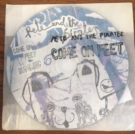 Pete & The Pirates – Come On Feet (2007) – Hoes