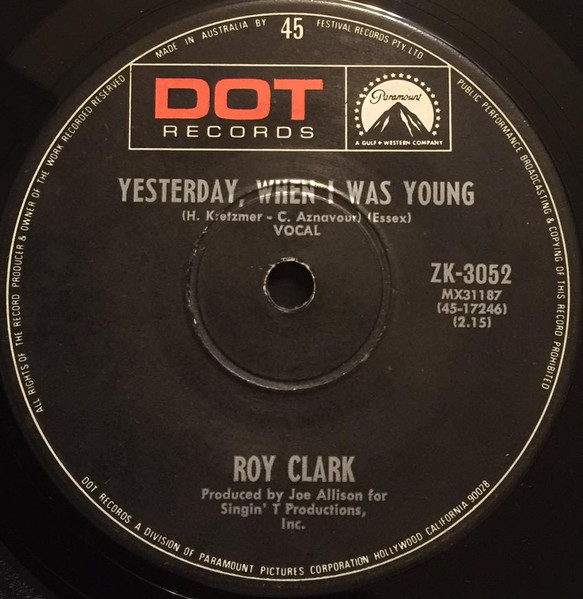 Roy Clark – Yesterday, When I Was Young (1969) – Hoes