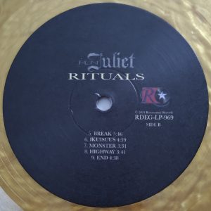 RunJuliet – Ritual  (2024) – Hoes