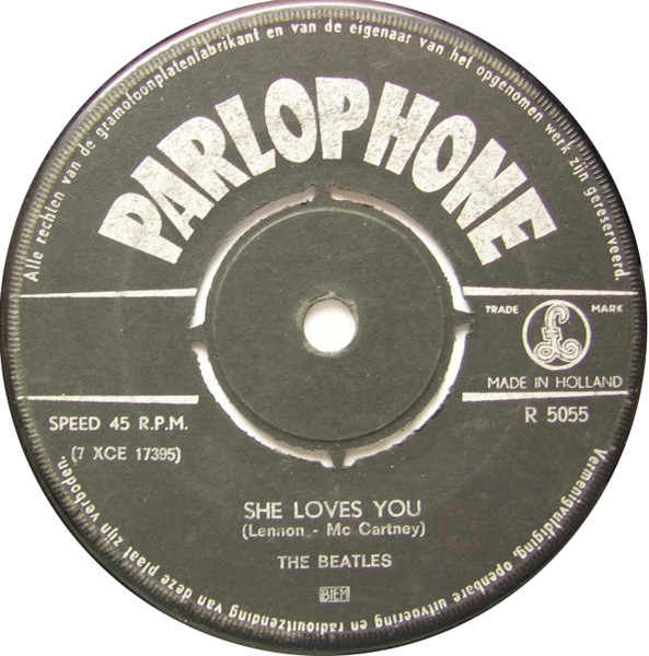 The Beatles – She Loves You (1963) – Hoes