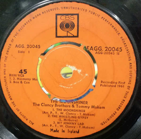 The Clancy Brothers & Tommy Makem – The Moonshiner (1962) – Hoes