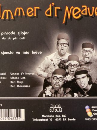 Ummer D'r Neaver – D'r Pincode Sjlajer (2000) – Hoes
